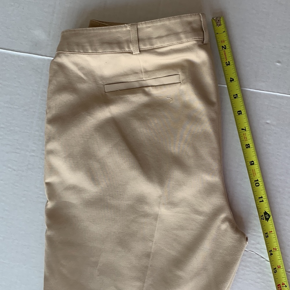 MICHAEL KORS Beige Khaki Straight Leg Capri Pants Size 10 - Picture 15 of 17